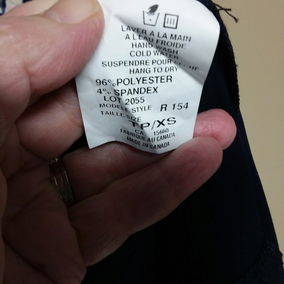 โฌ๏ธ ๐จ๐ฆBCNL Designs colourful abstract sun dress - Picture 10 of 11